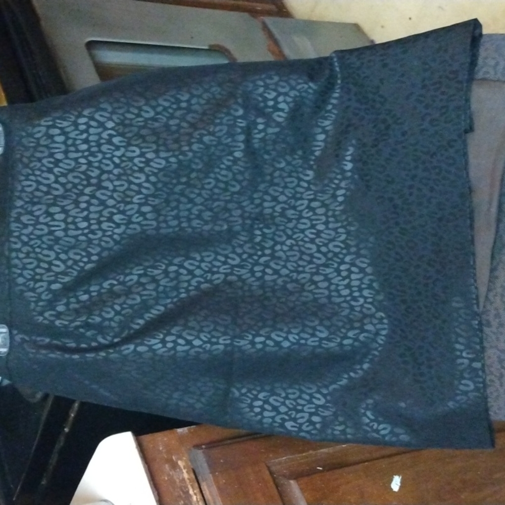 COPY - Black suit skirt. 261/2inches long size 20W